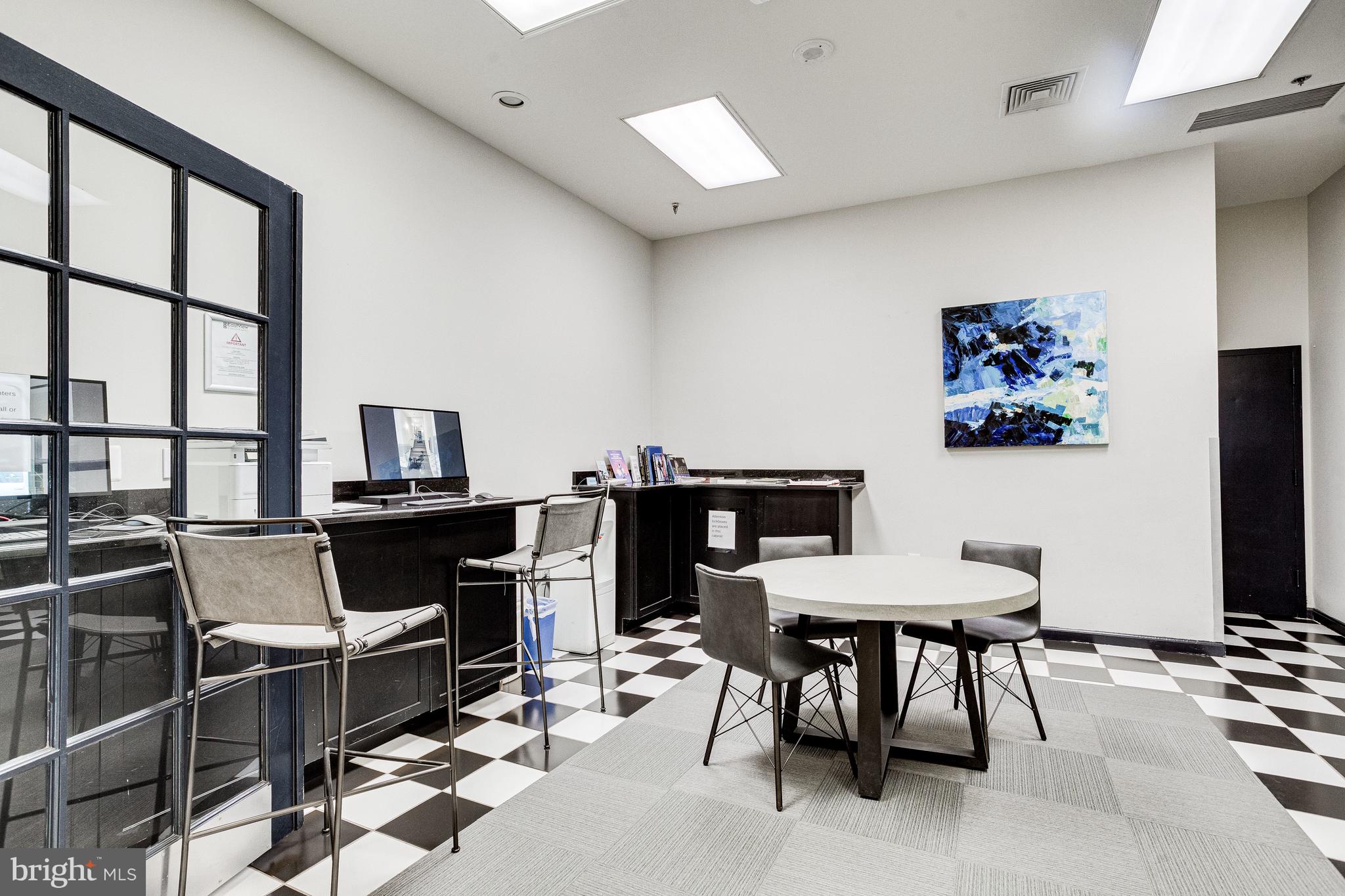 EASTVIEW AT BALLSTON METRO - Residential