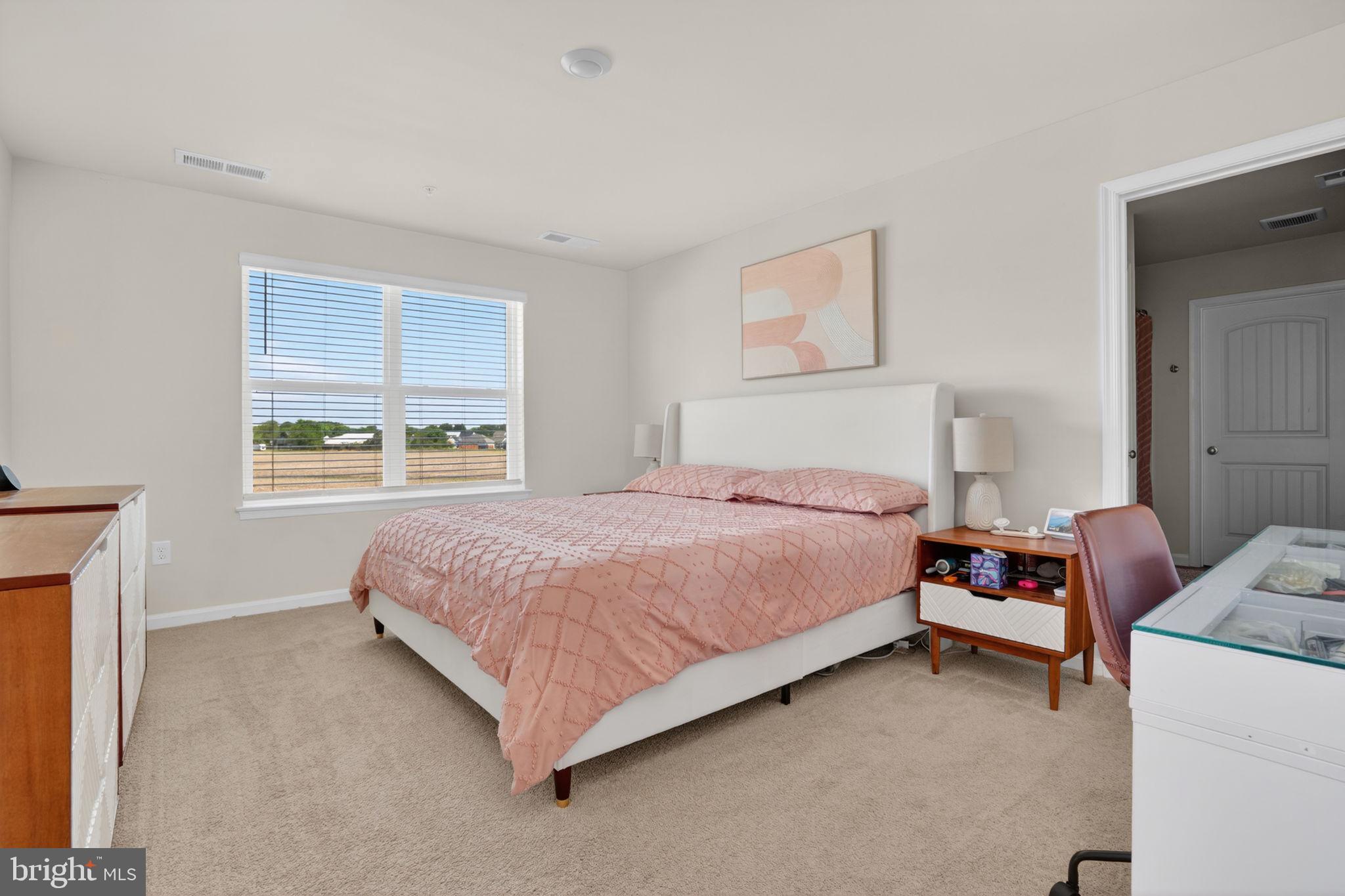 SOUTHERN FLDS - Residential