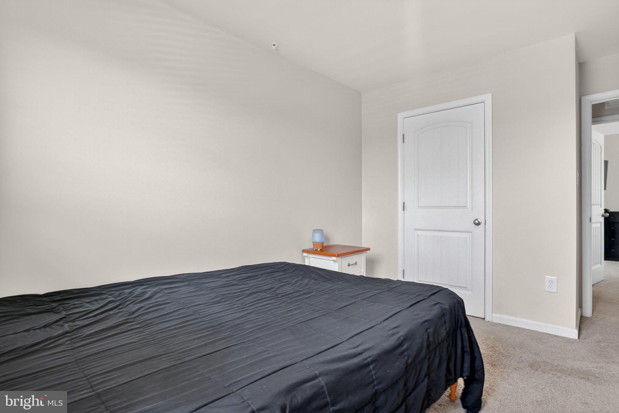 SOUTHERN FLDS - Residential