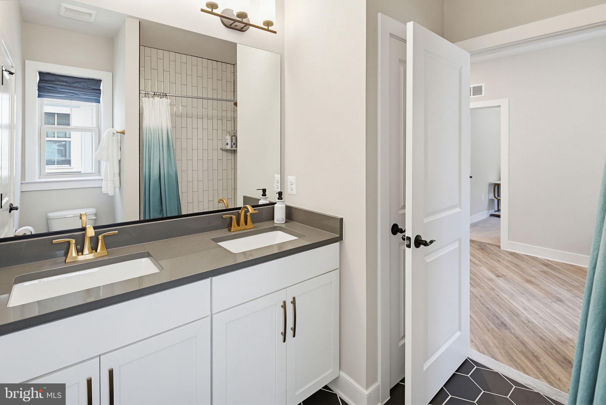 URBANA - Residential