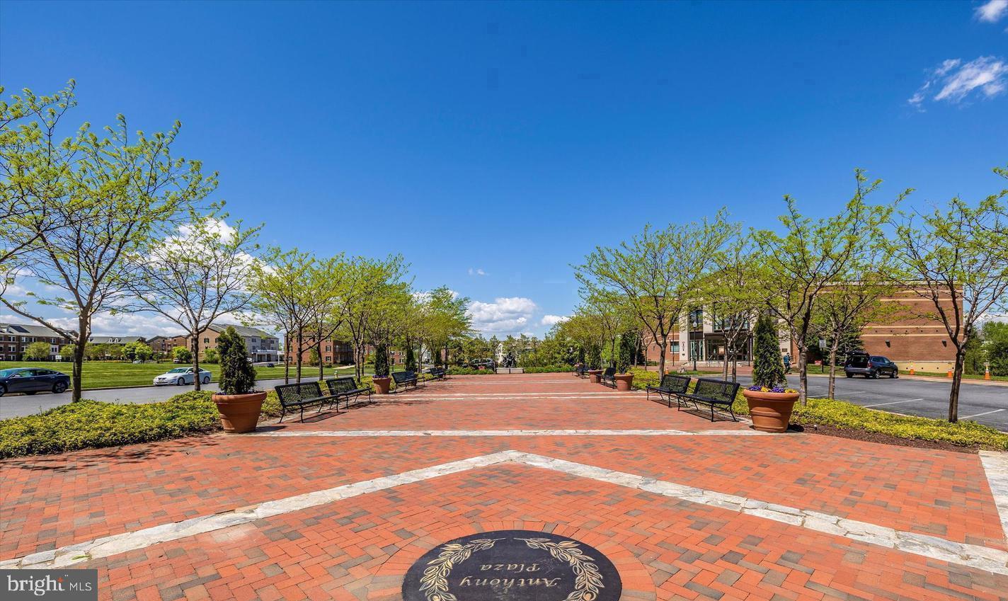 URBANA - Residential