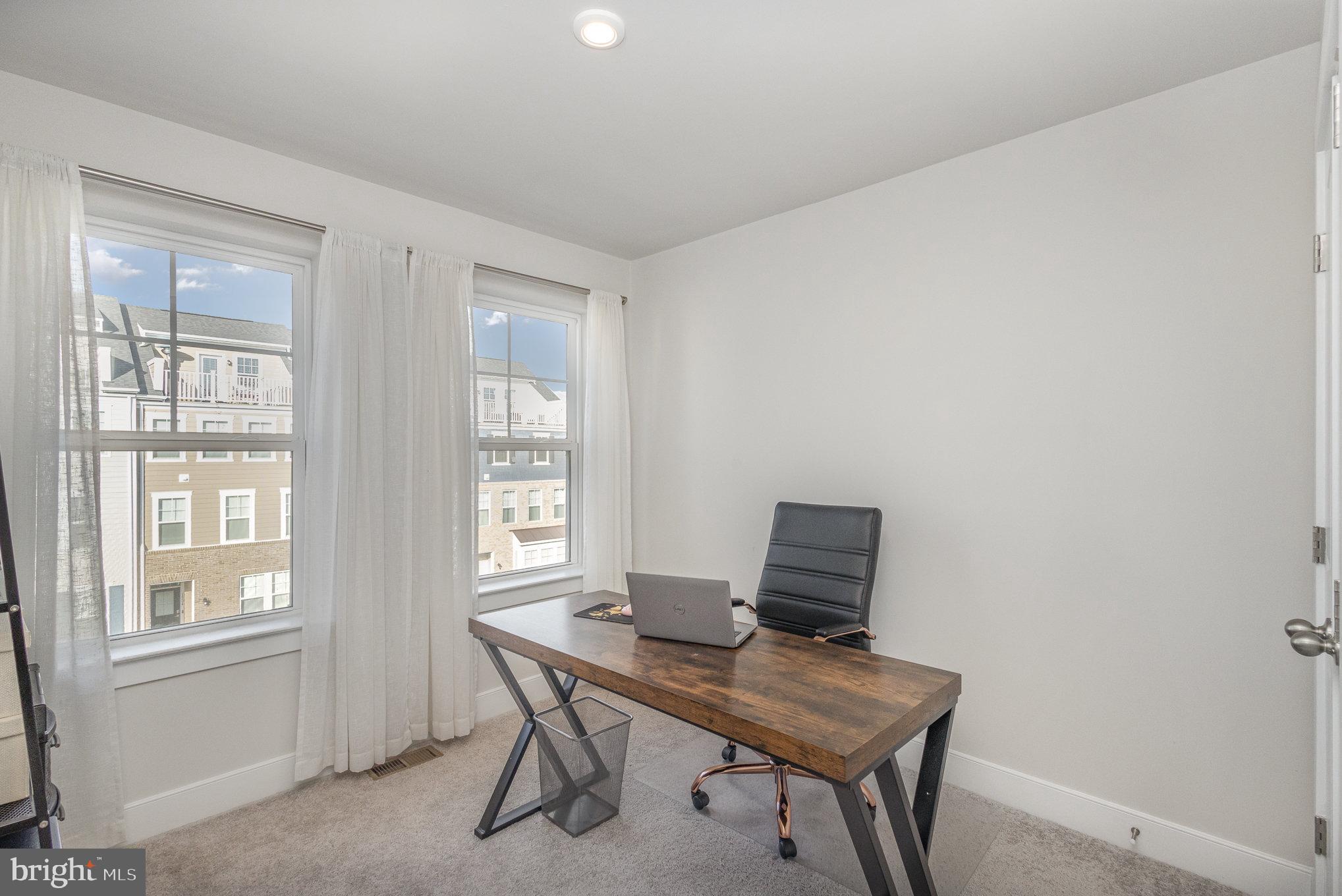 POTOMAC SHORES - Residential