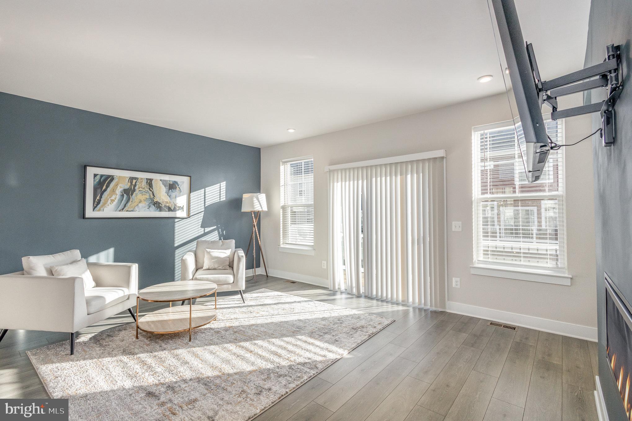 POTOMAC SHORES - Residential