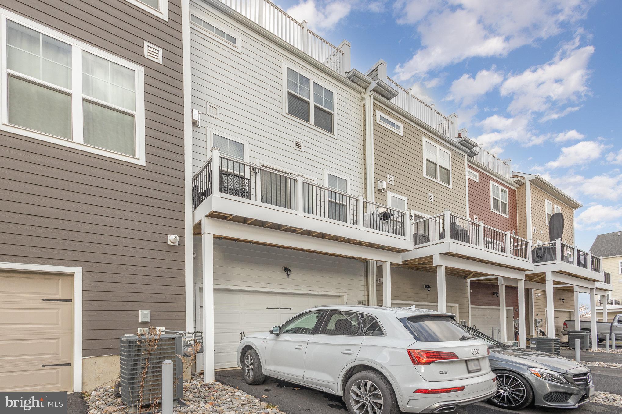POTOMAC SHORES - Residential