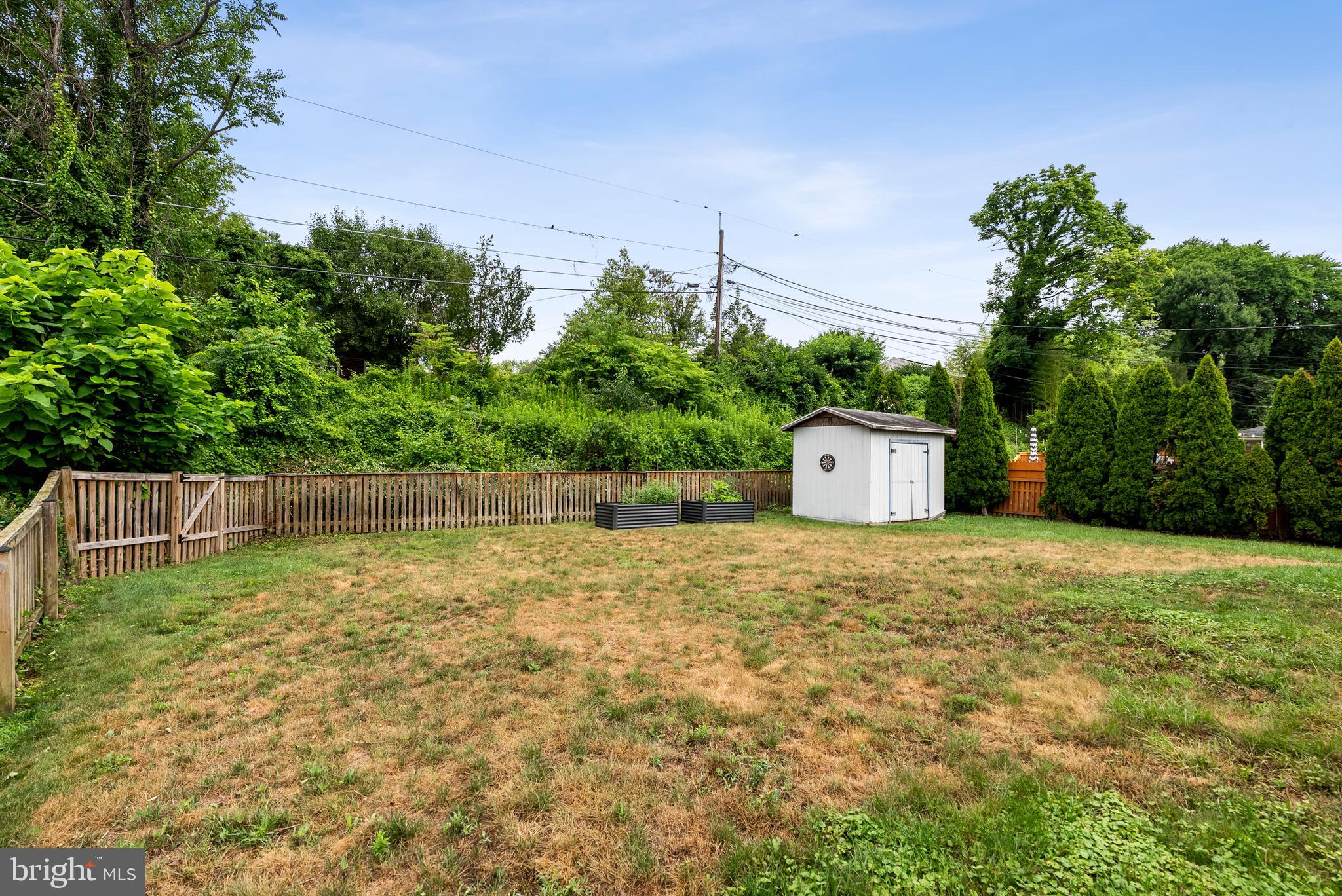 CAMPUS HILLS - Residential