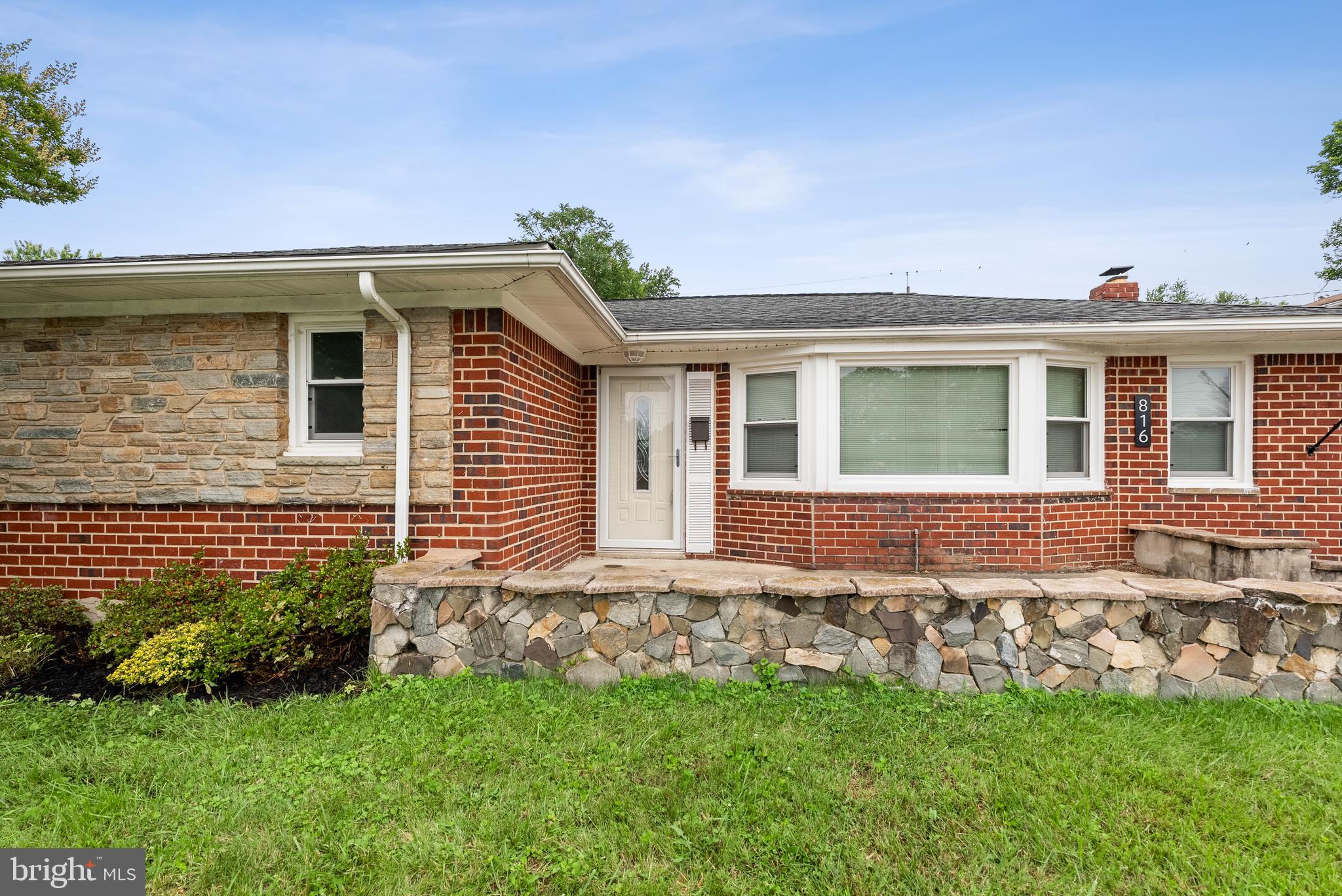 CAMPUS HILLS - Residential
