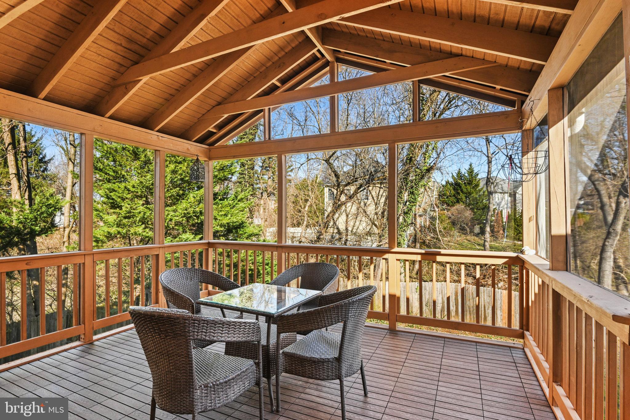 MCLEAN MANOR - Residential Lease