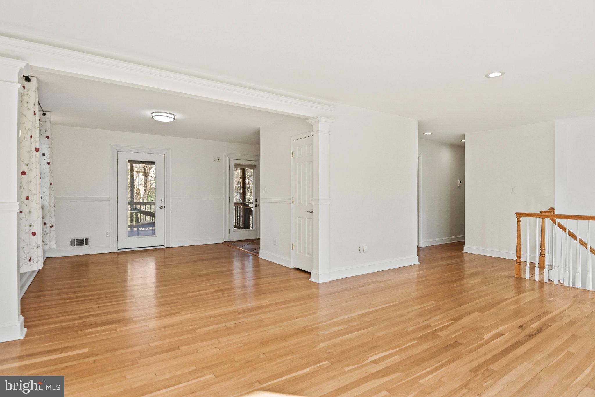 MCLEAN MANOR - Residential Lease