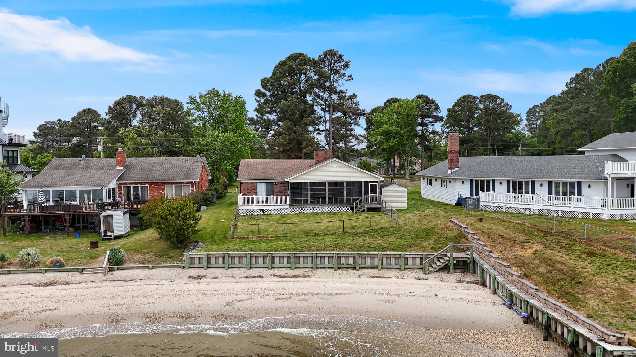 GLEBE HARBOR - Residential