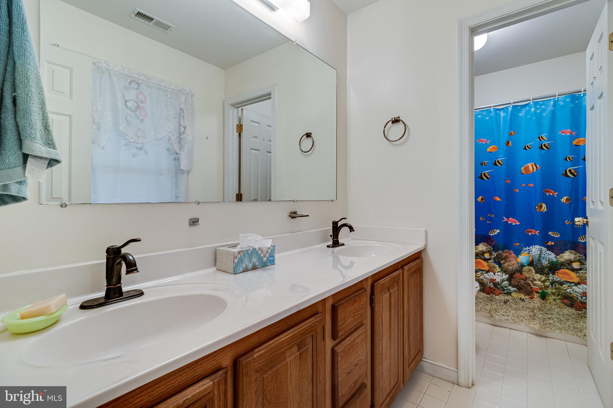 GLEBE HARBOR - Residential