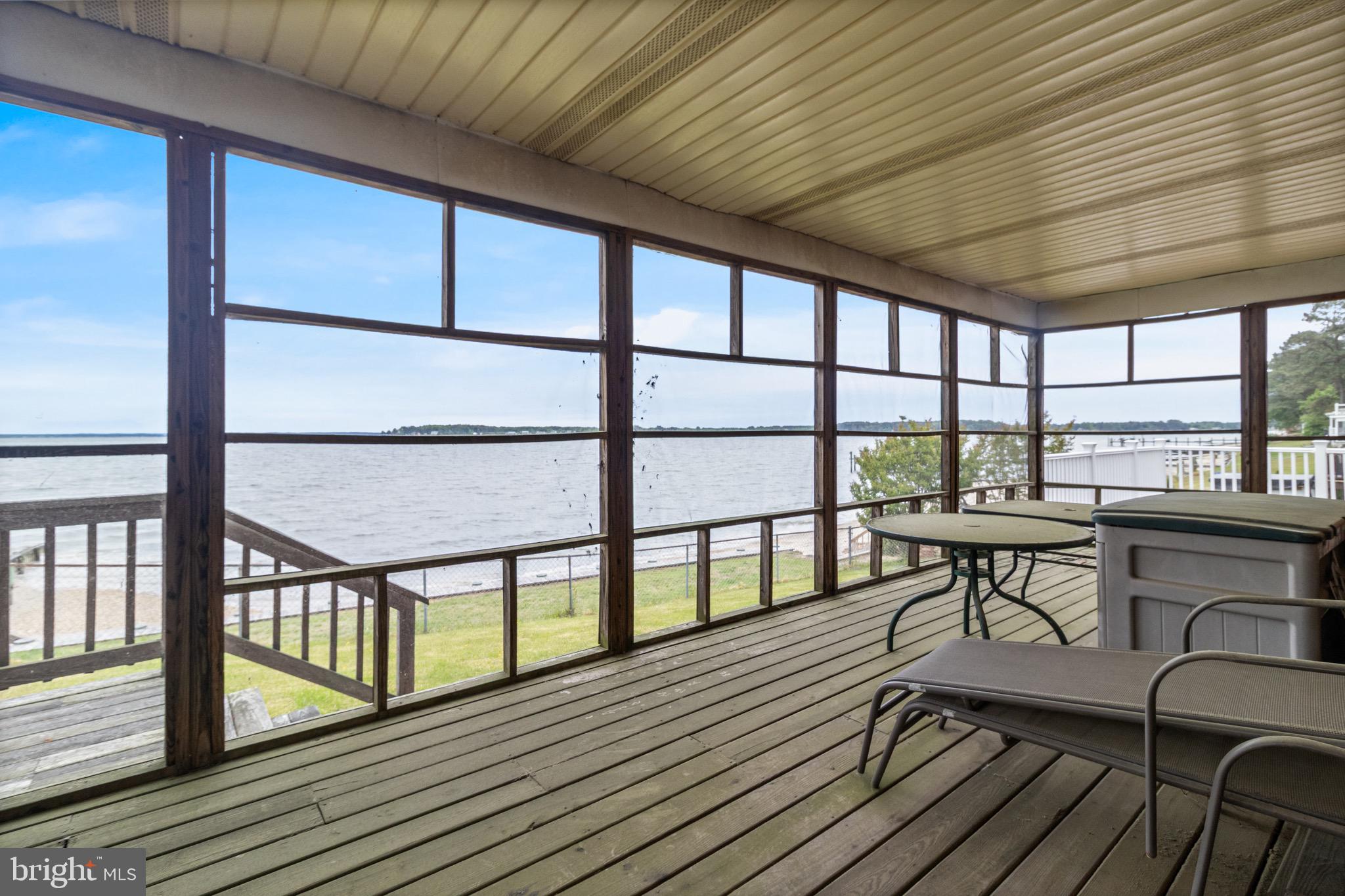 GLEBE HARBOR - Residential