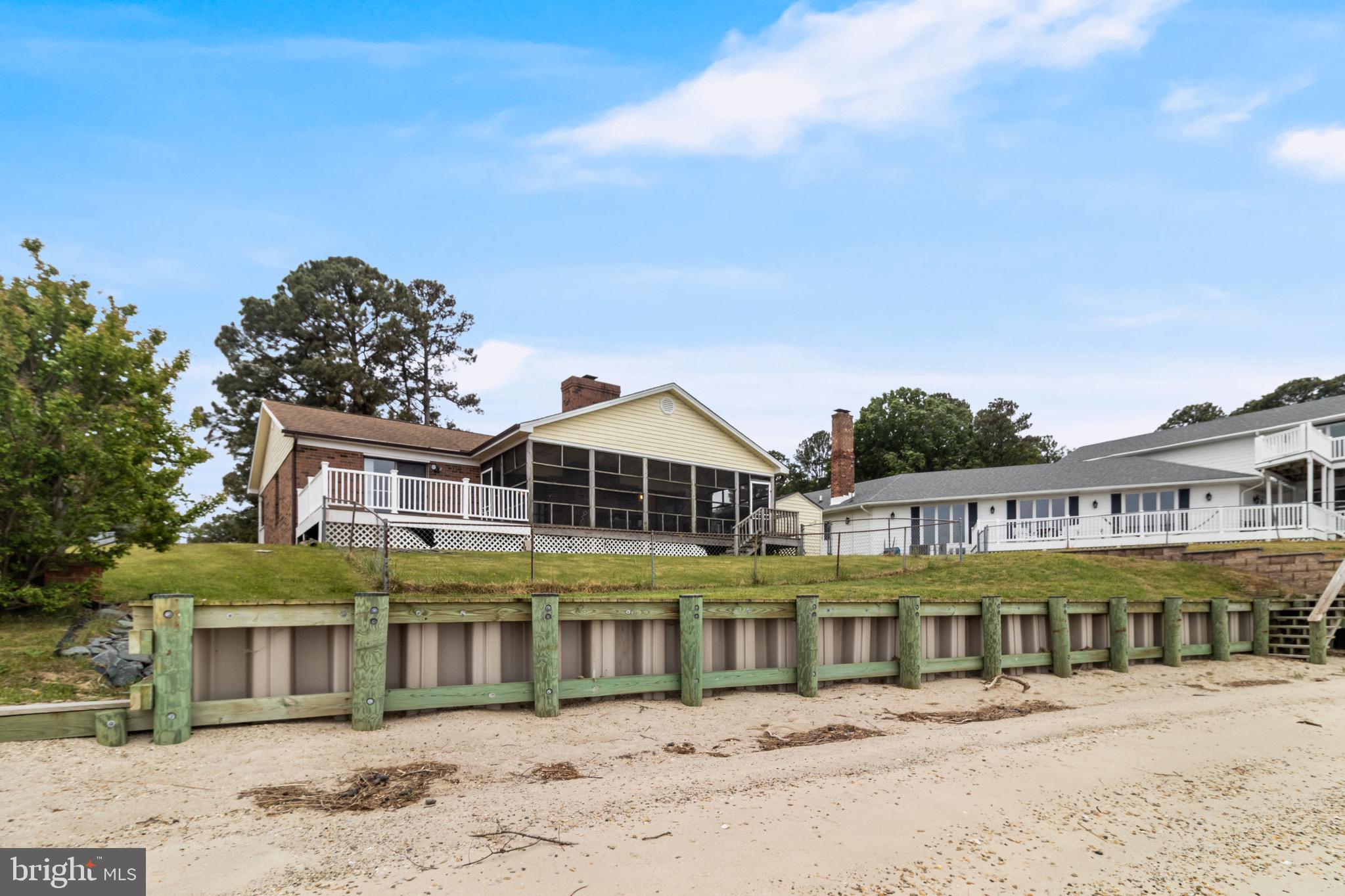 GLEBE HARBOR - Residential