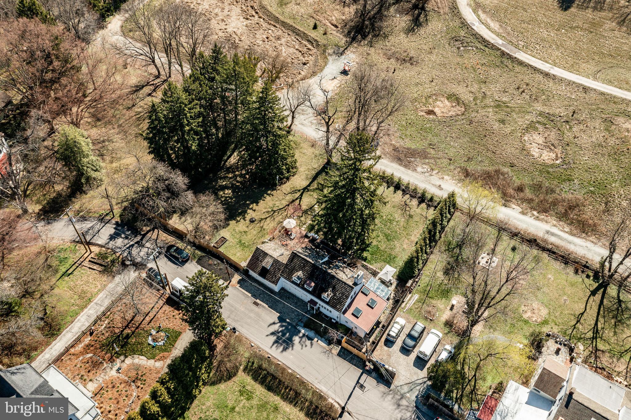 LAFAYETTE HILL - Residential