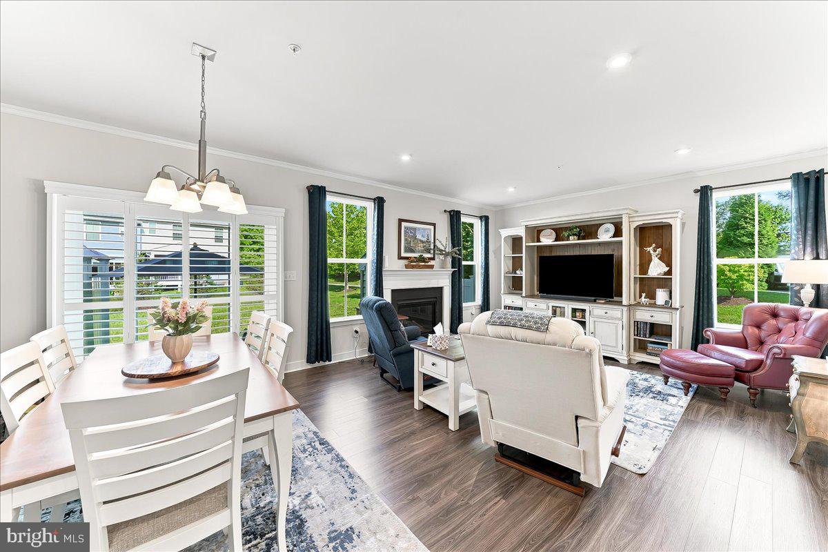 SINCLAIR SPRINGS - Residential