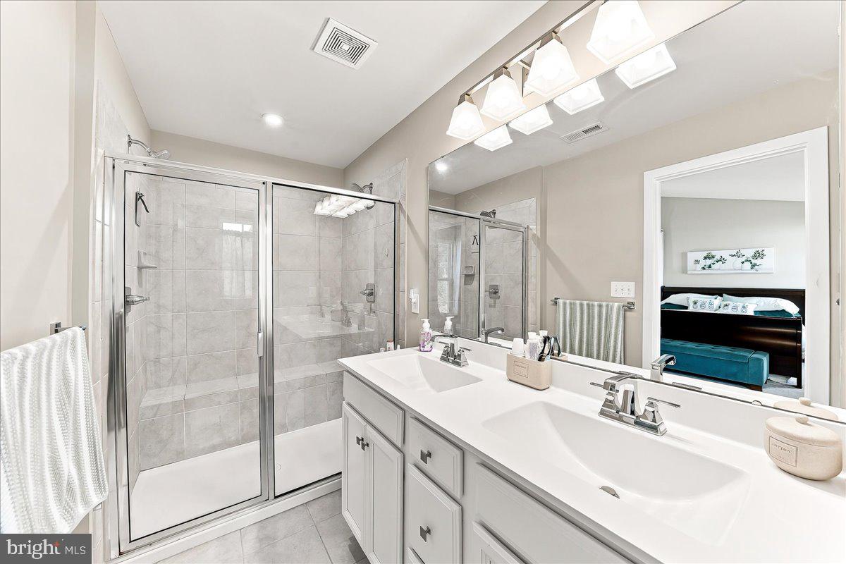 SINCLAIR SPRINGS - Residential
