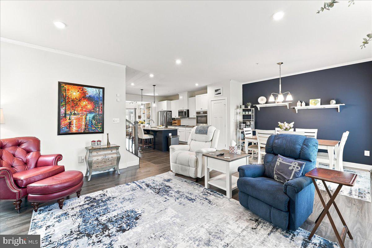 SINCLAIR SPRINGS - Residential