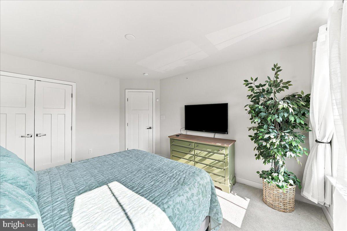SINCLAIR SPRINGS - Residential
