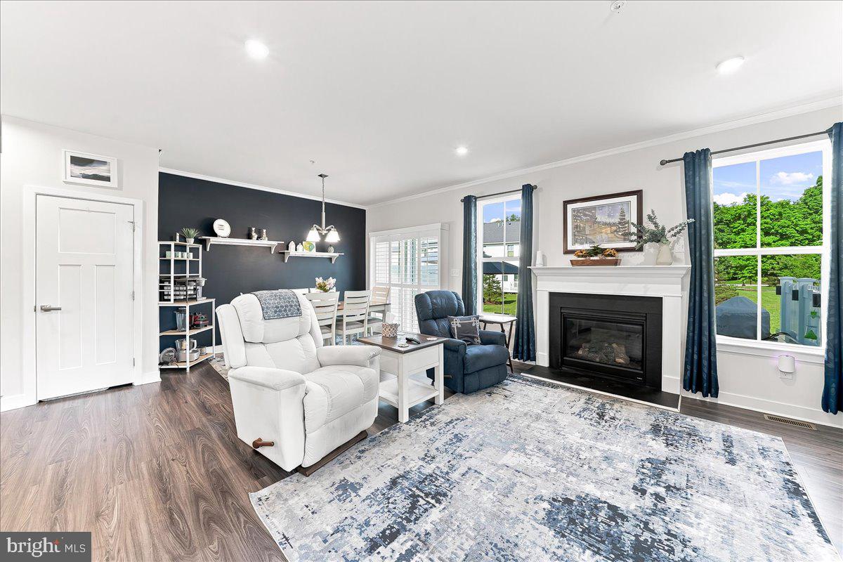 SINCLAIR SPRINGS - Residential