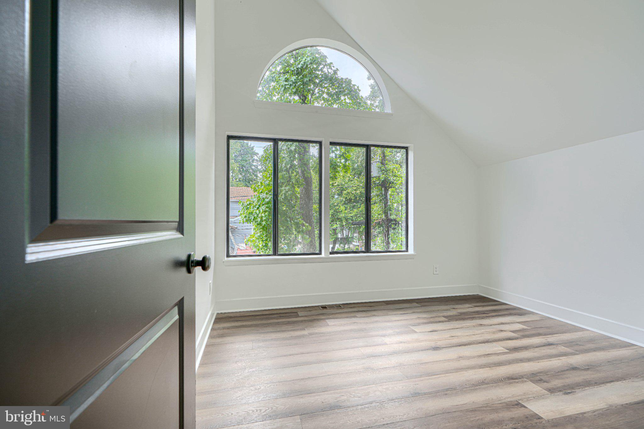 OYSTER HARBOR - Residential