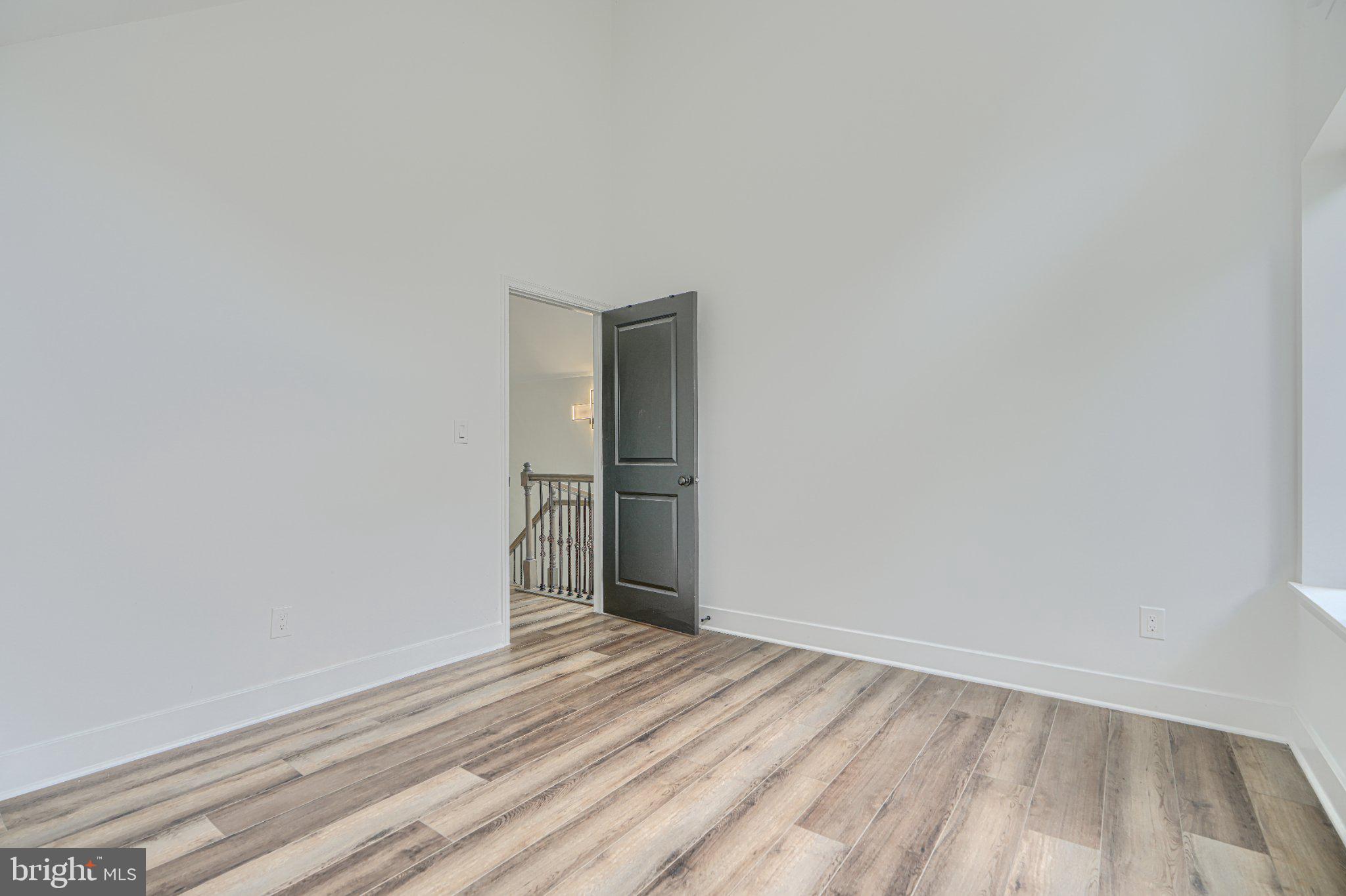 OYSTER HARBOR - Residential