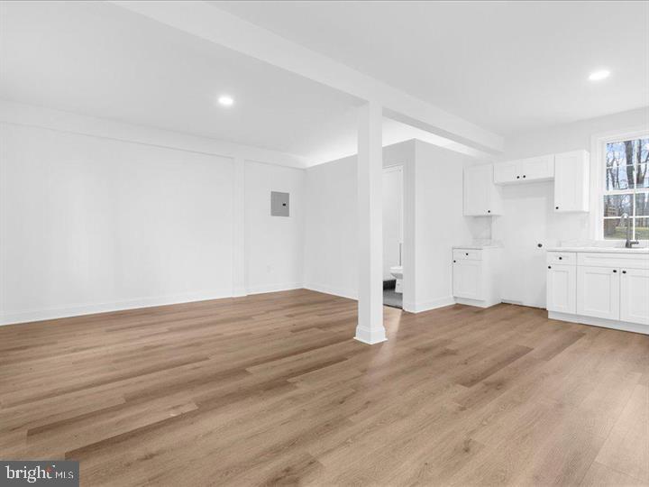 OYSTER HARBOR - Residential