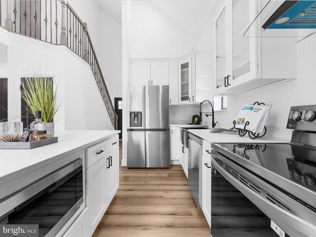 OYSTER HARBOR - Residential