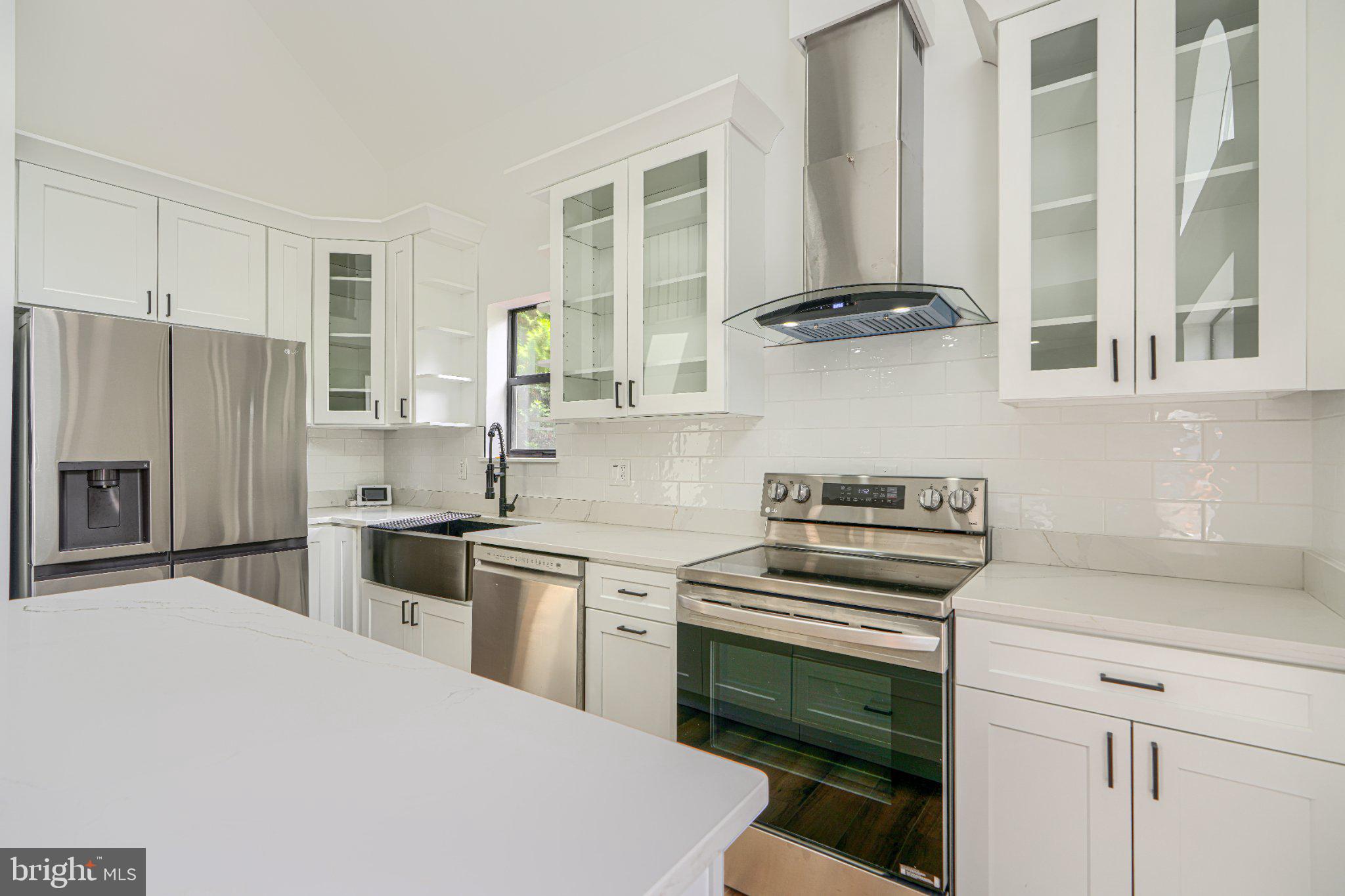 OYSTER HARBOR - Residential