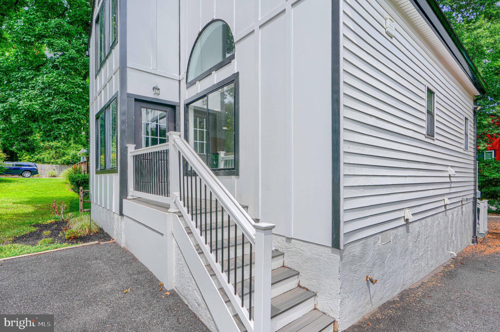 OYSTER HARBOR - Residential