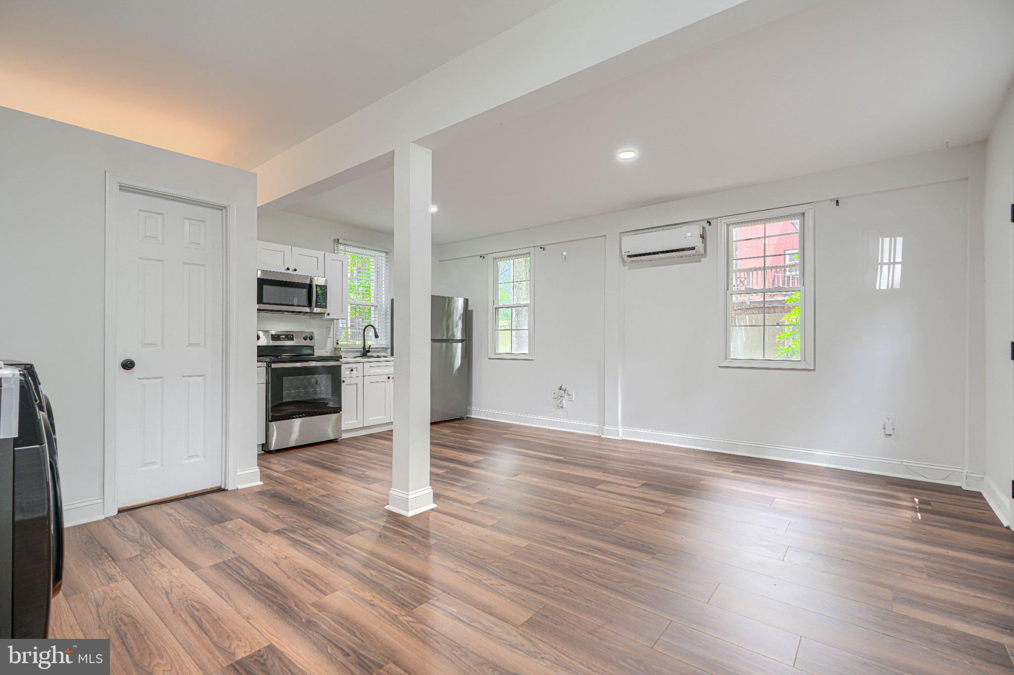 OYSTER HARBOR - Residential