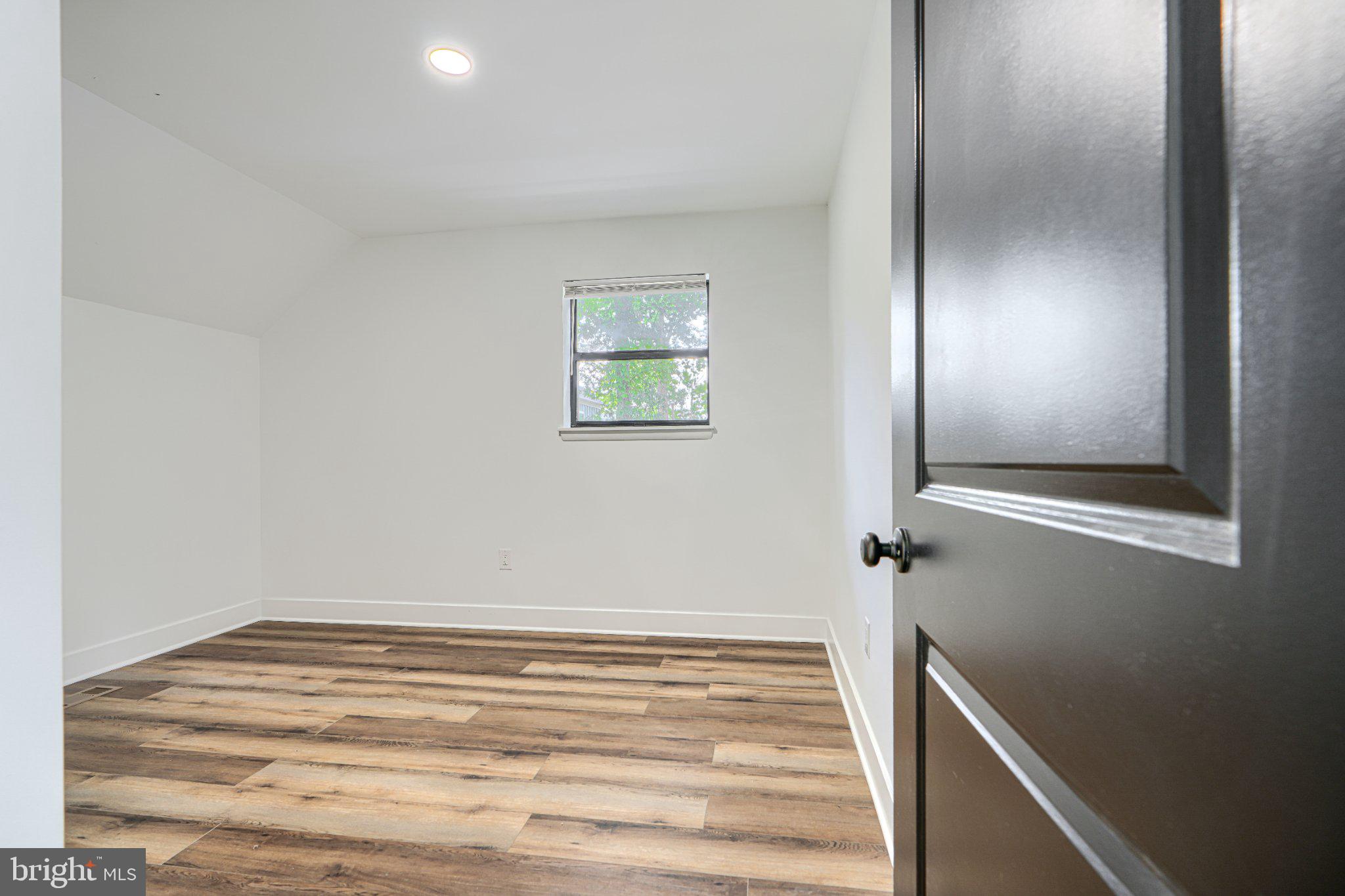 OYSTER HARBOR - Residential