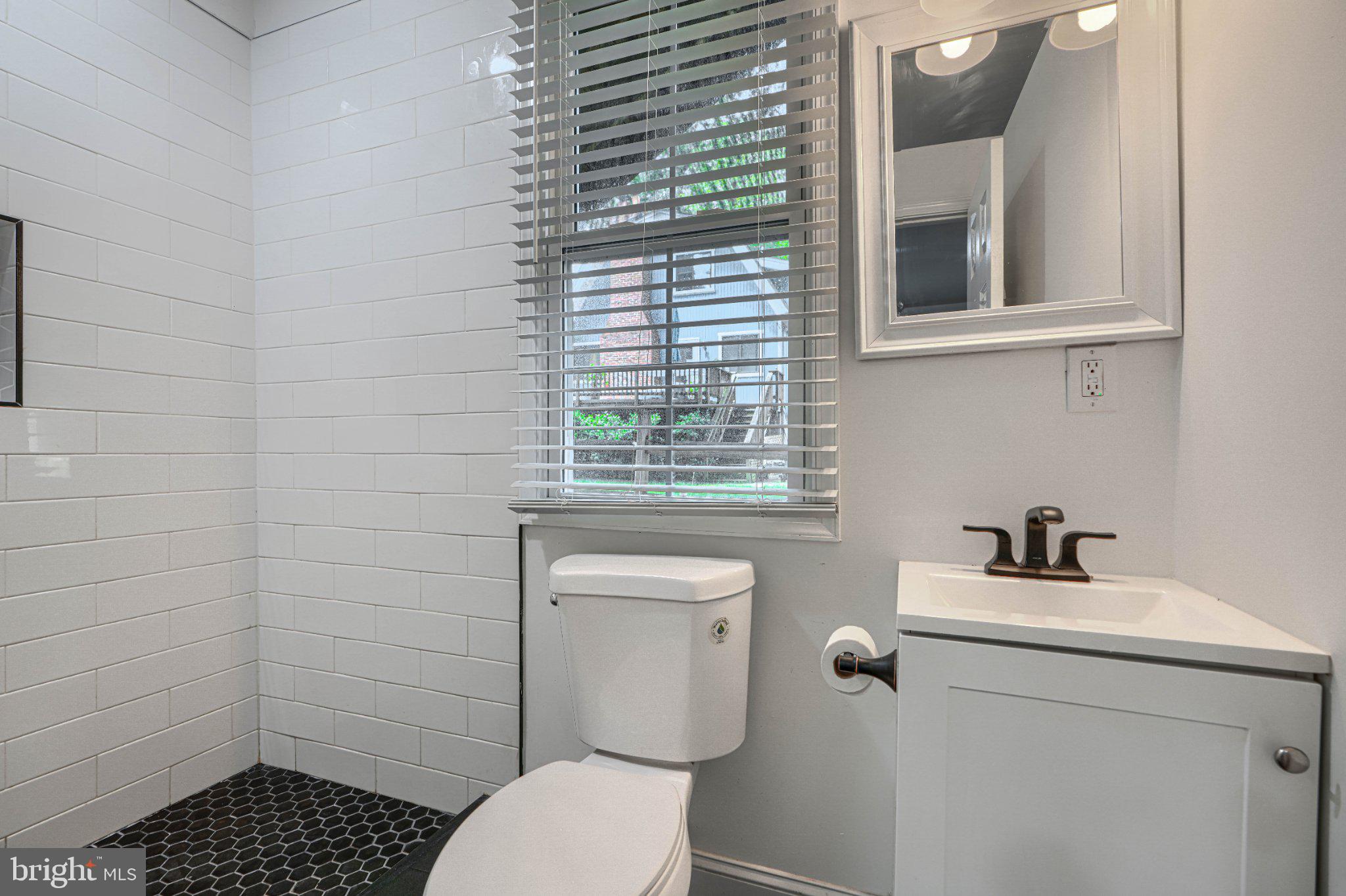 OYSTER HARBOR - Residential