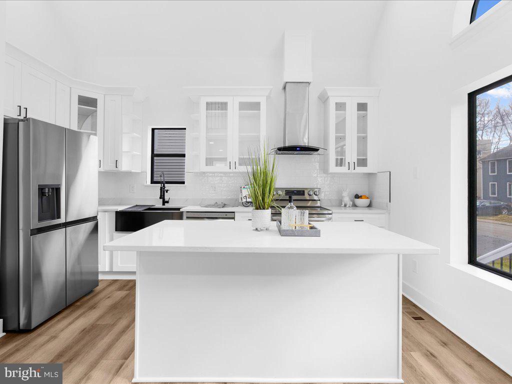 OYSTER HARBOR - Residential