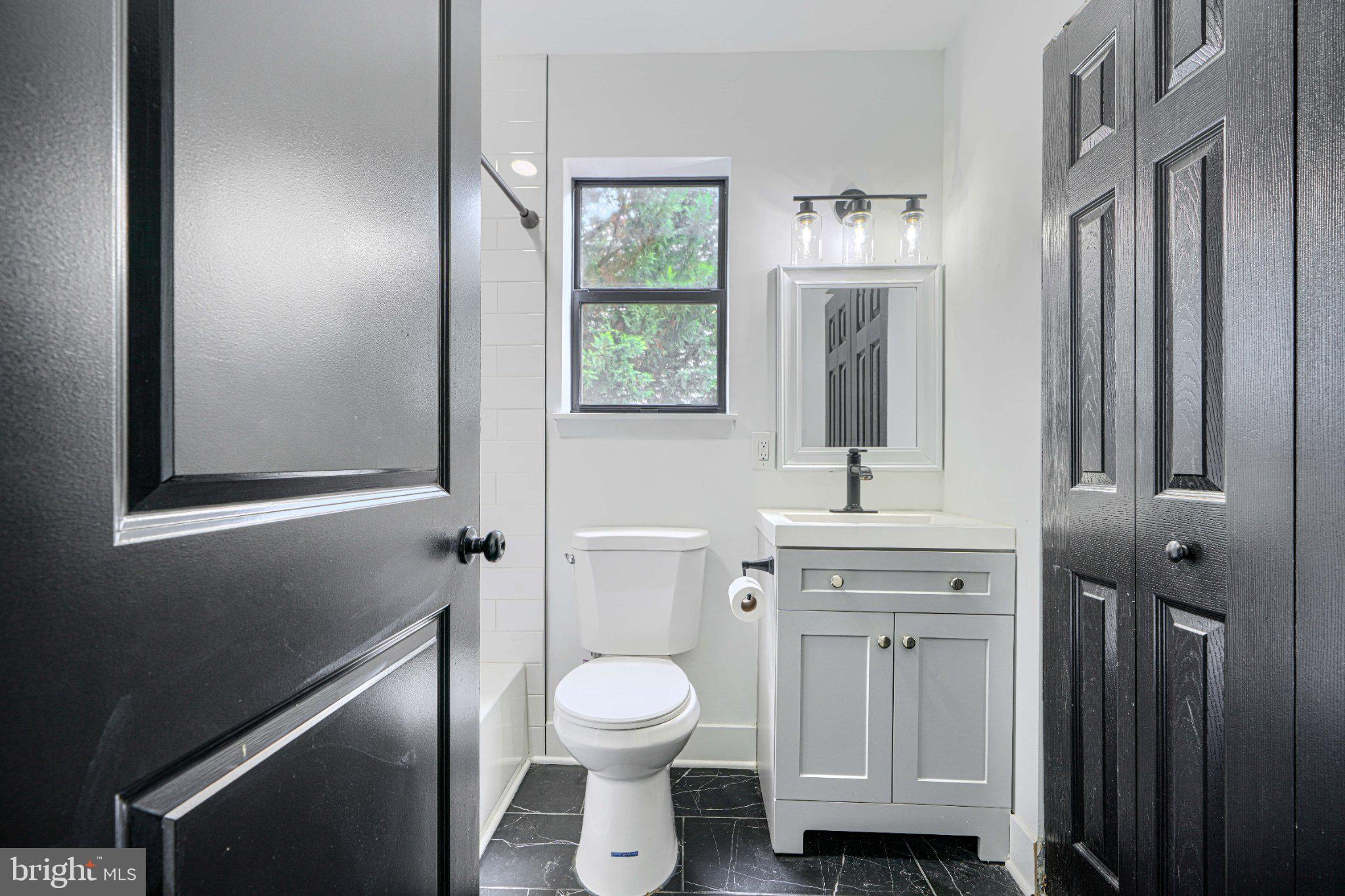 OYSTER HARBOR - Residential