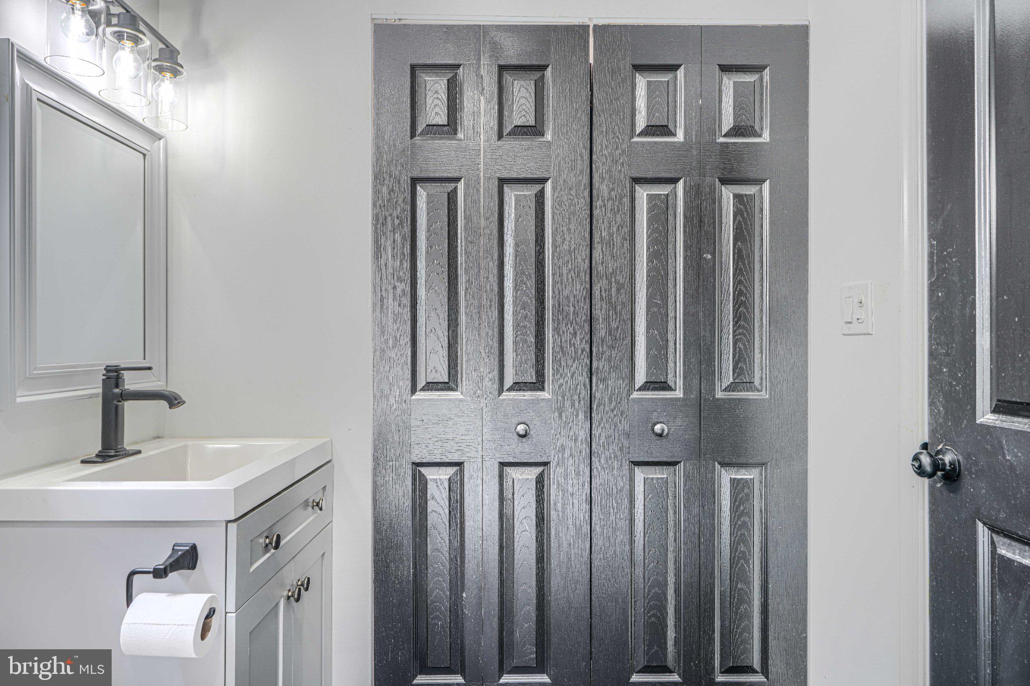 OYSTER HARBOR - Residential