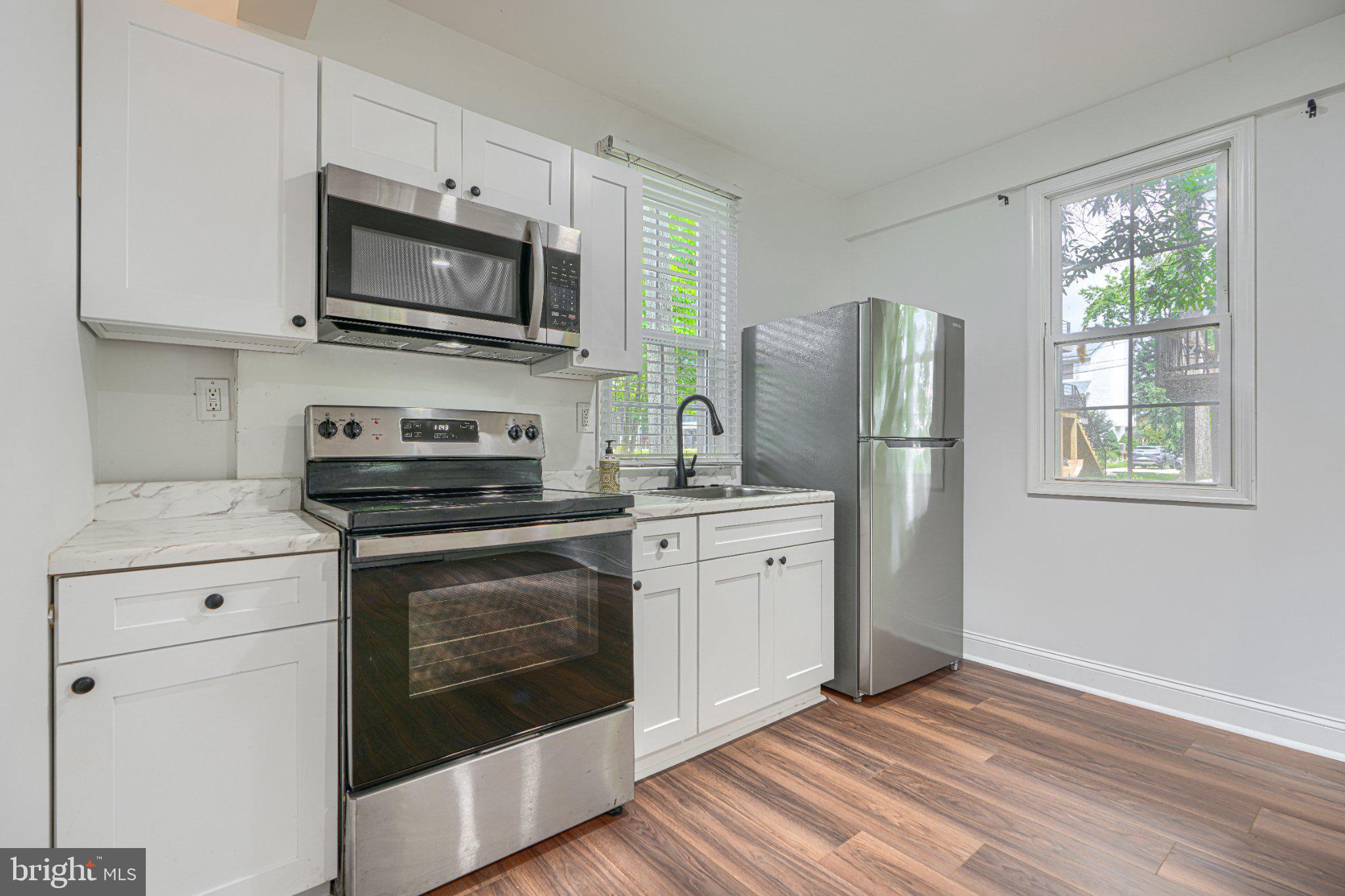 OYSTER HARBOR - Residential