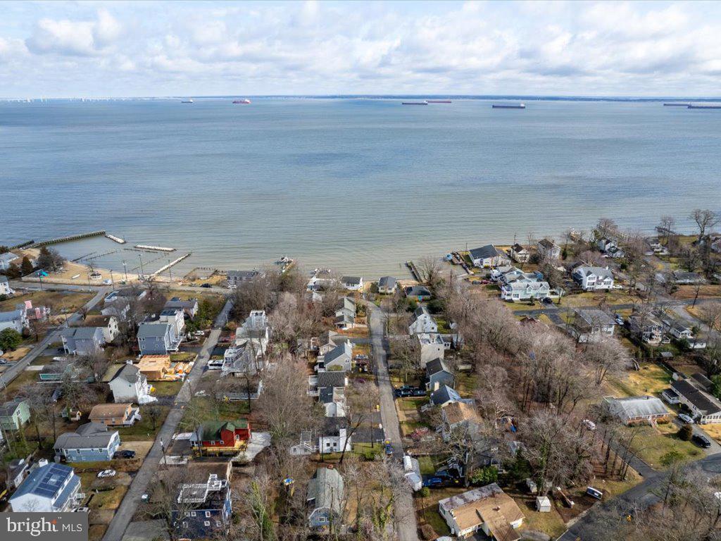 OYSTER HARBOR - Residential