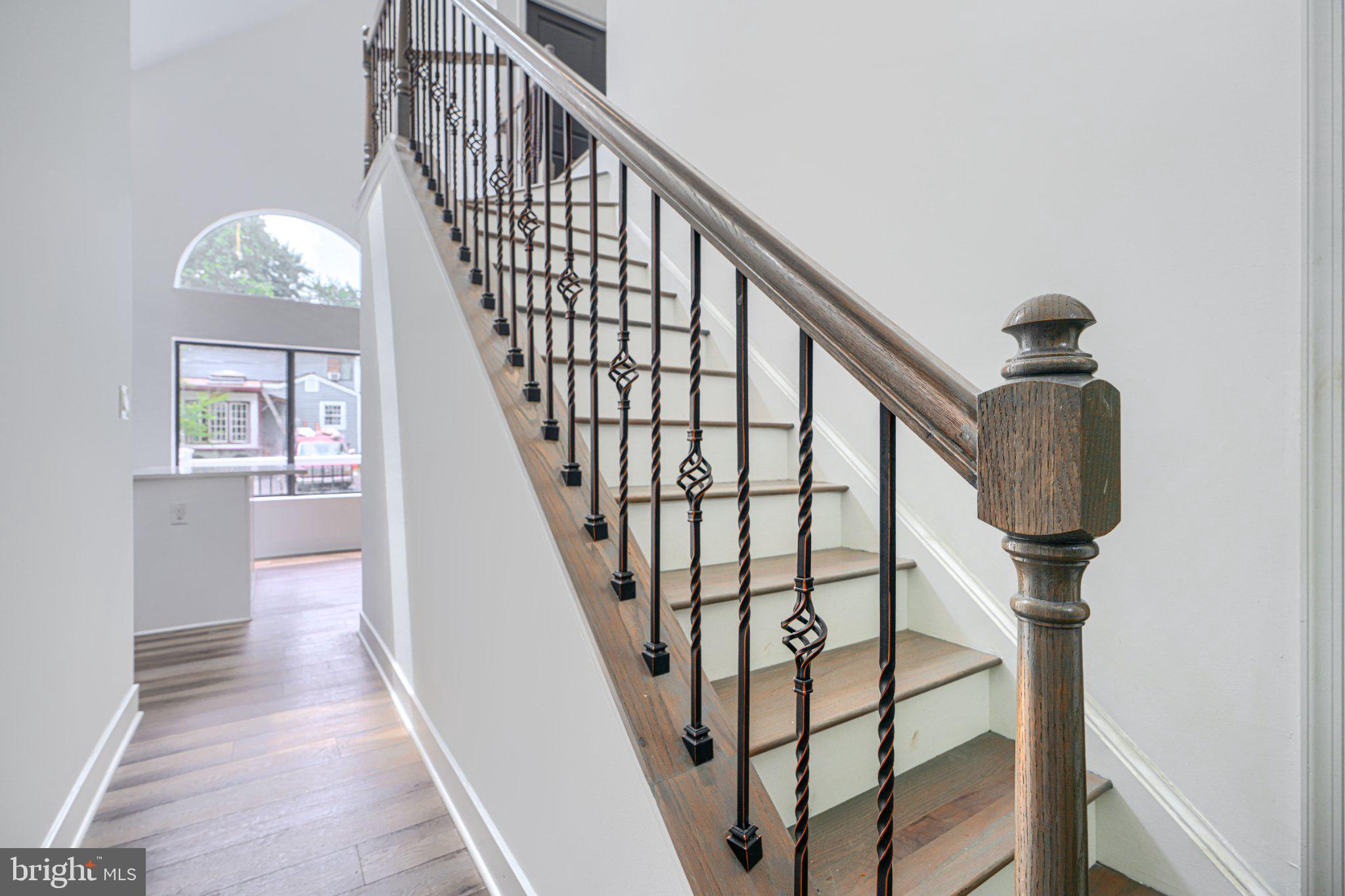 OYSTER HARBOR - Residential