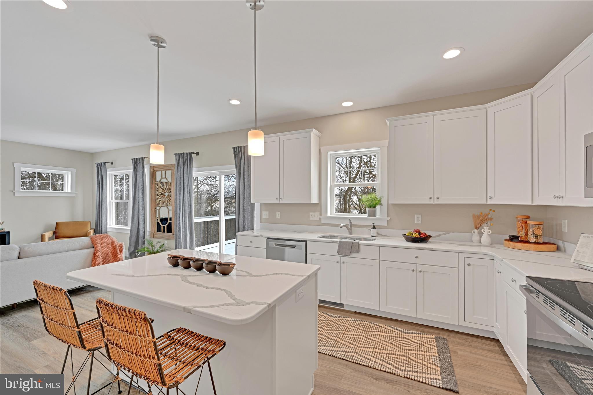 SOUTHERN VILLAGE - Residential