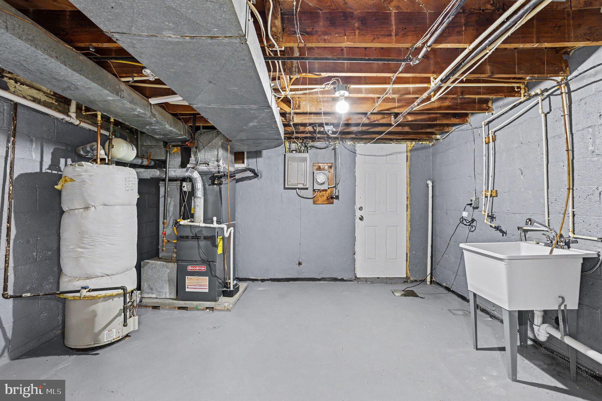 WOODBOURNE HEIGHTS - Residential