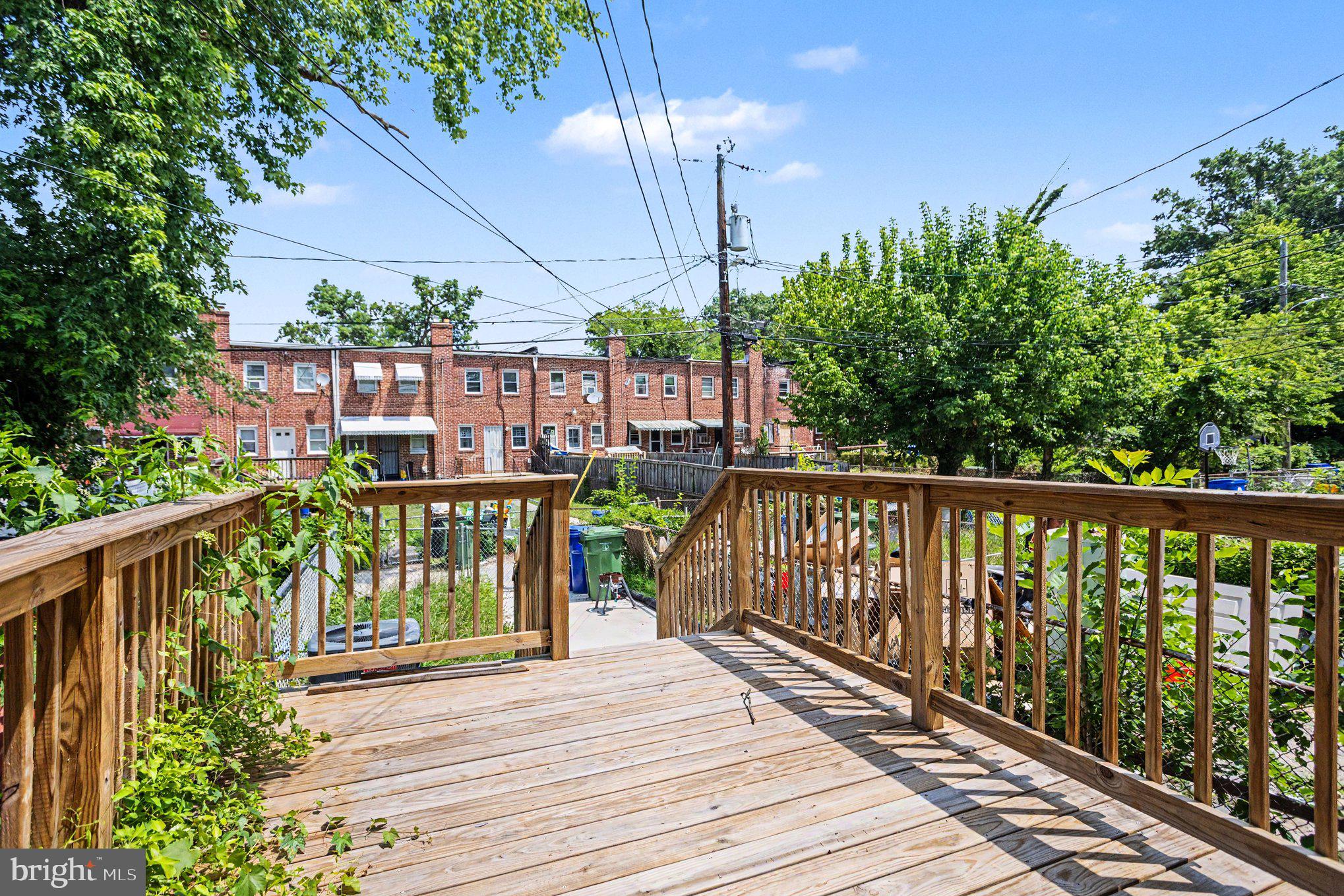 WOODBOURNE HEIGHTS - Residential