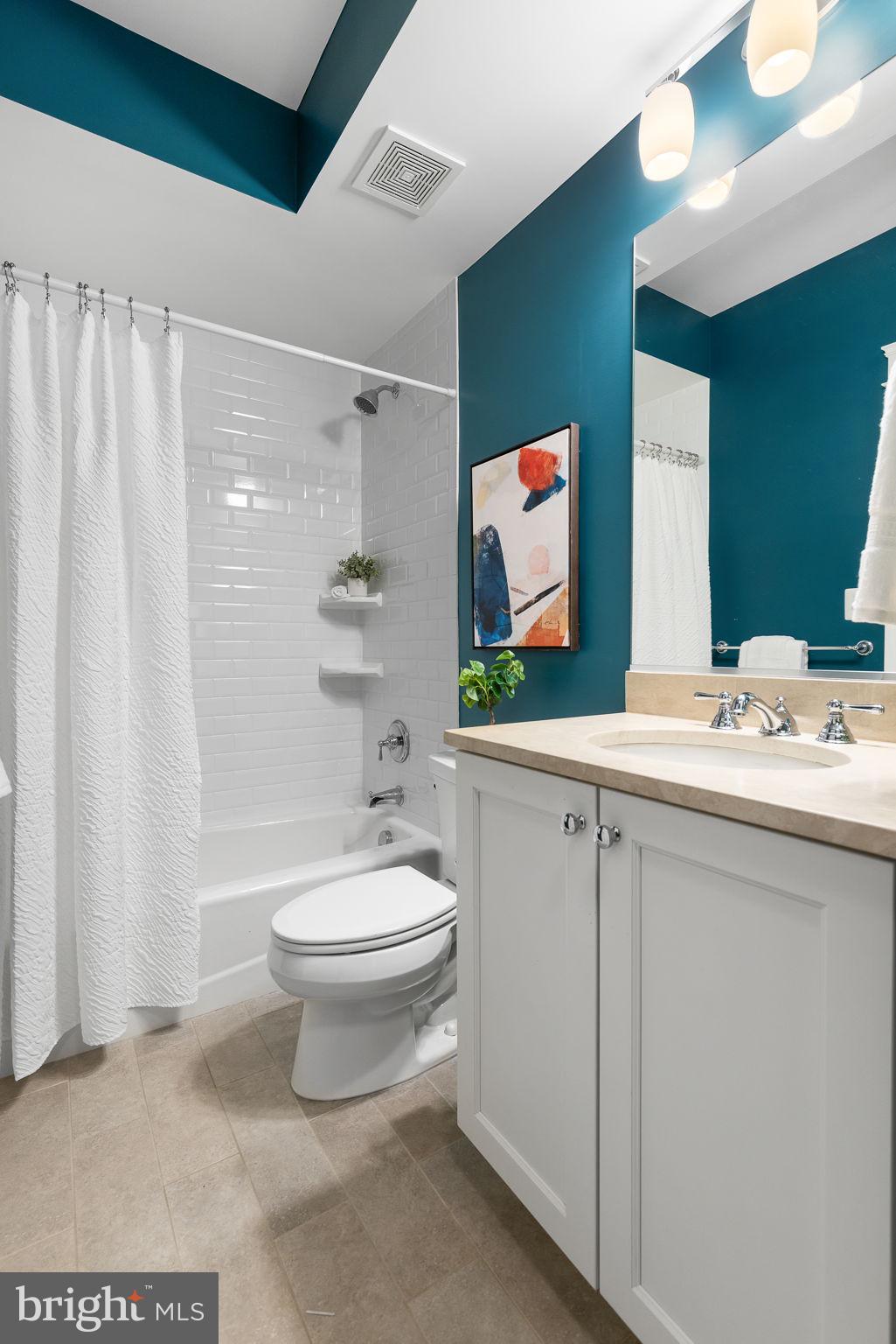 WAYCROFT - WOODLAWN - Residential