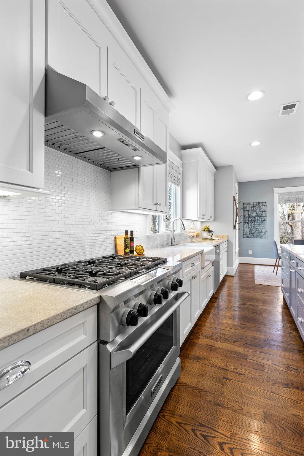 WAYCROFT - WOODLAWN - Residential