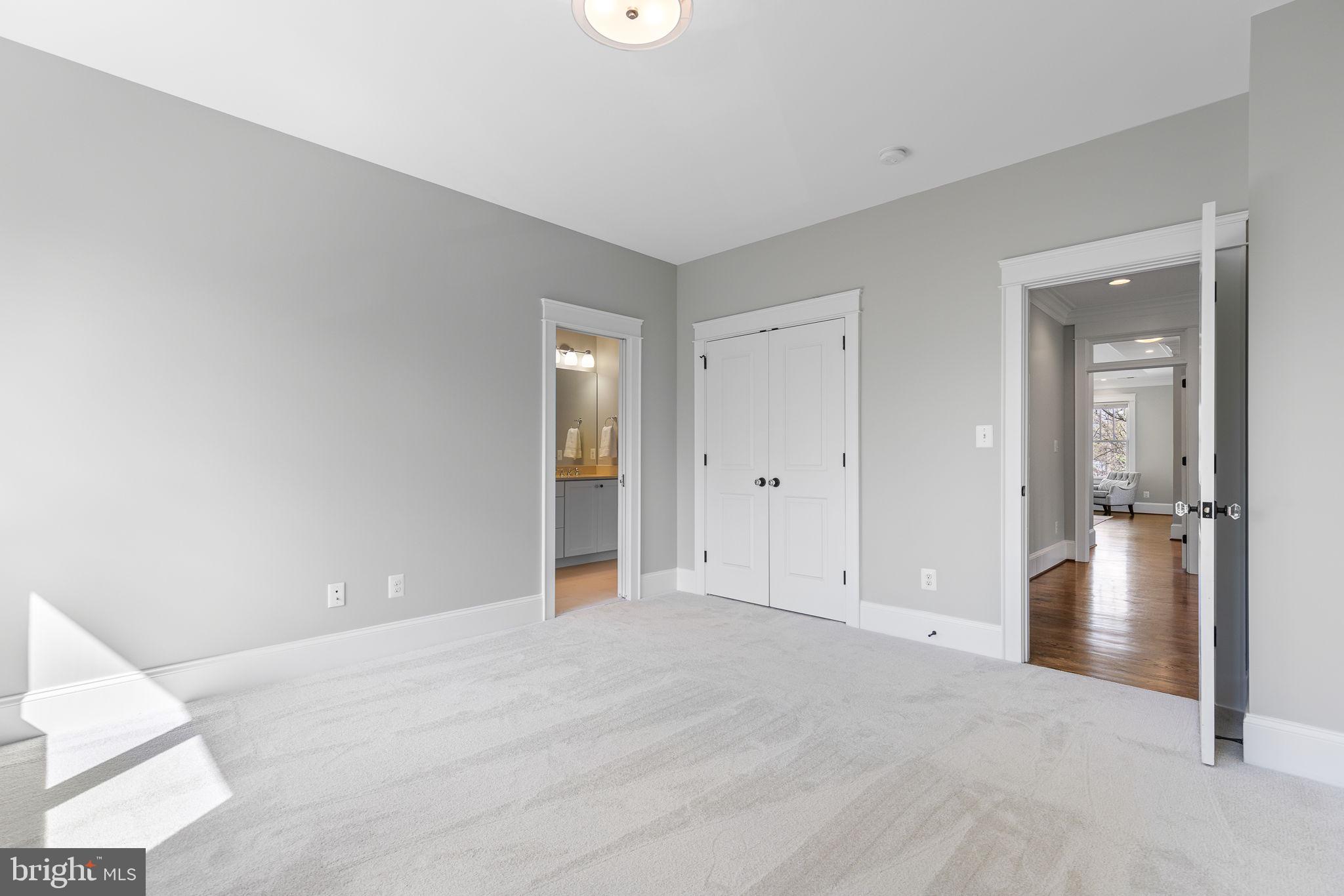 WAYCROFT - WOODLAWN - Residential