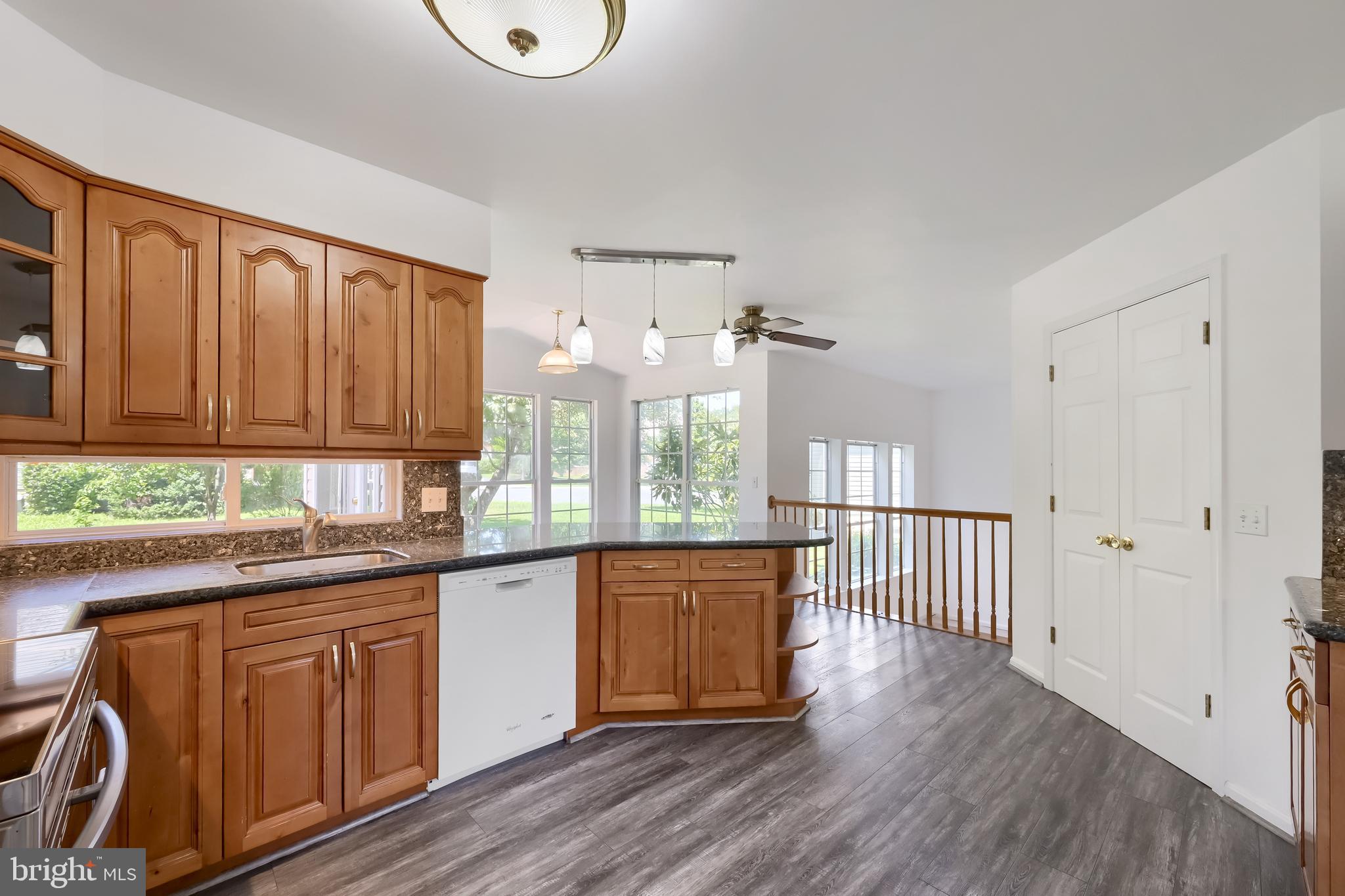 SEVEN OAKS - Residential