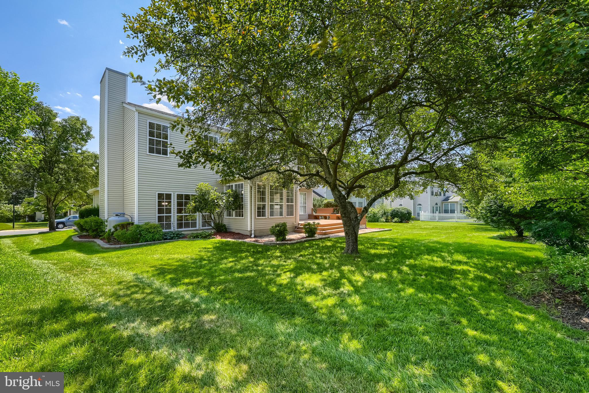 SEVEN OAKS - Residential
