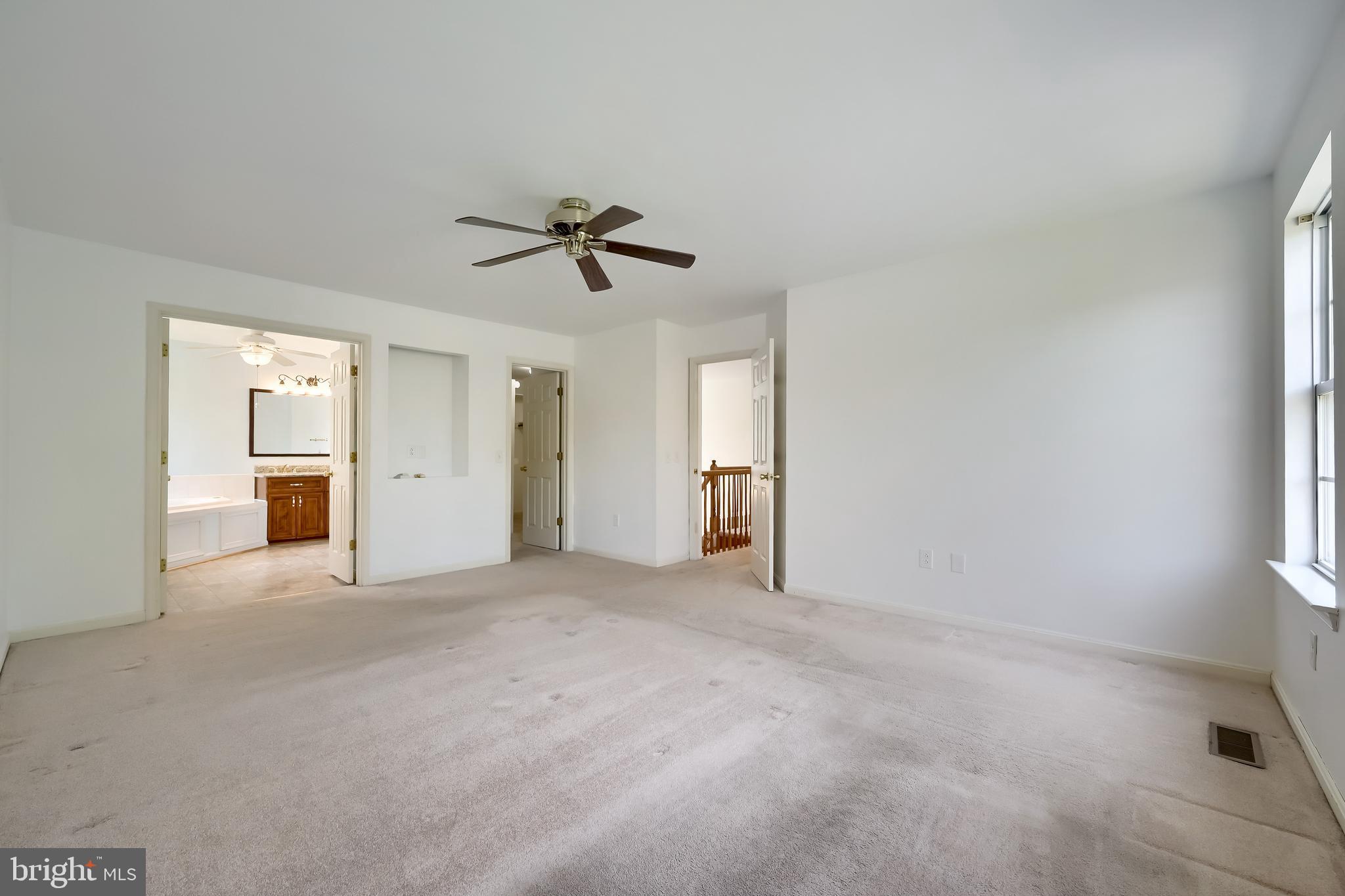 SEVEN OAKS - Residential