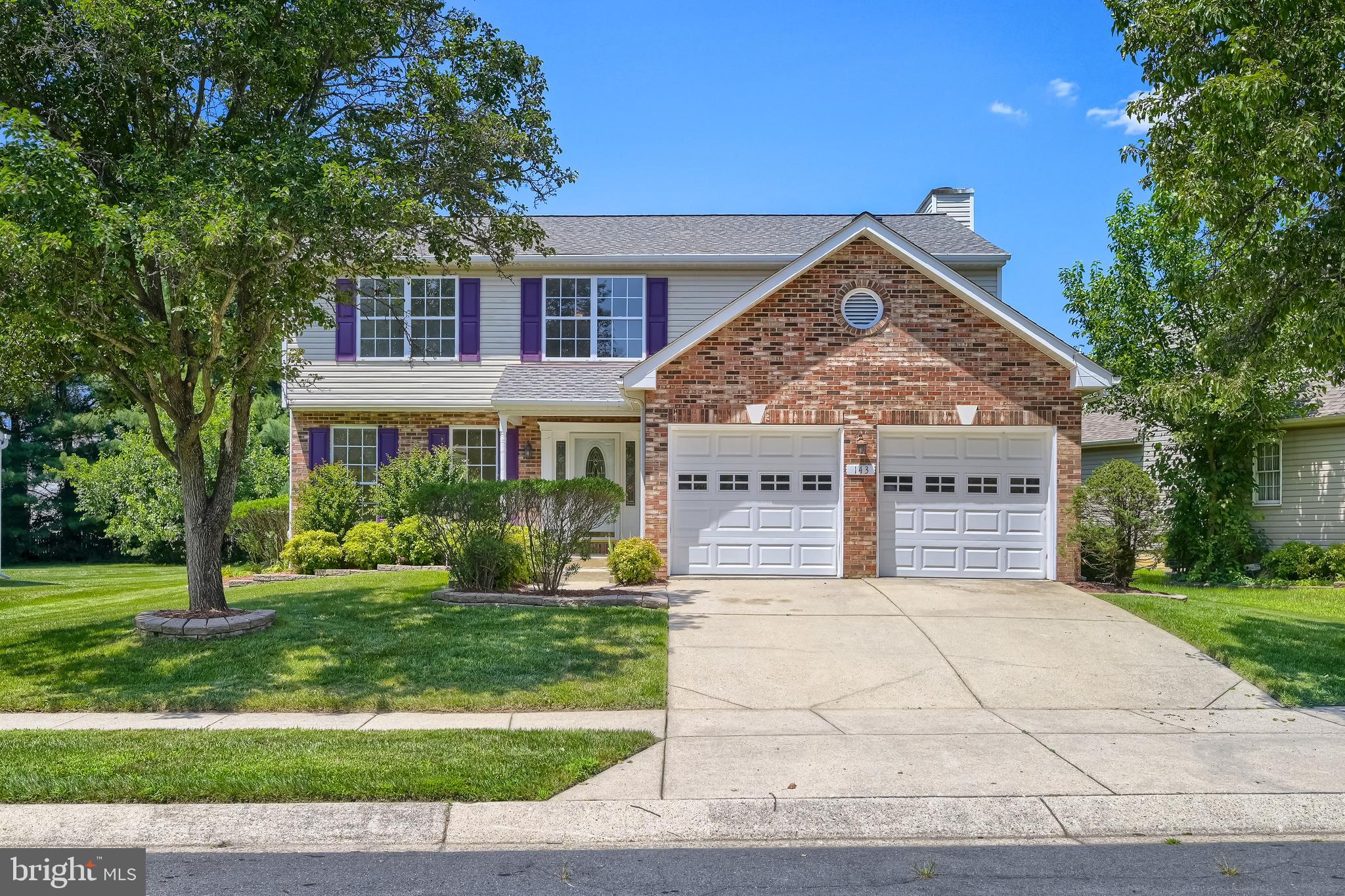 SEVEN OAKS - Residential