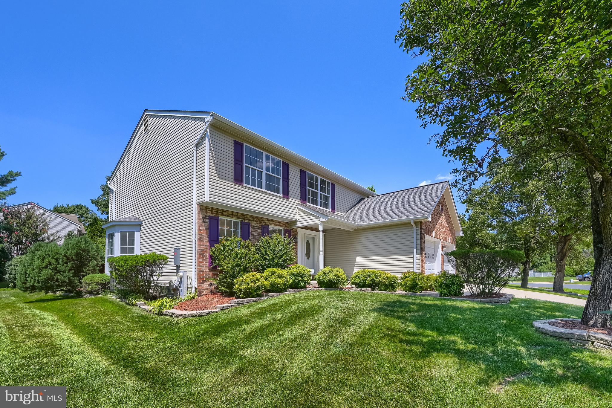 SEVEN OAKS - Residential
