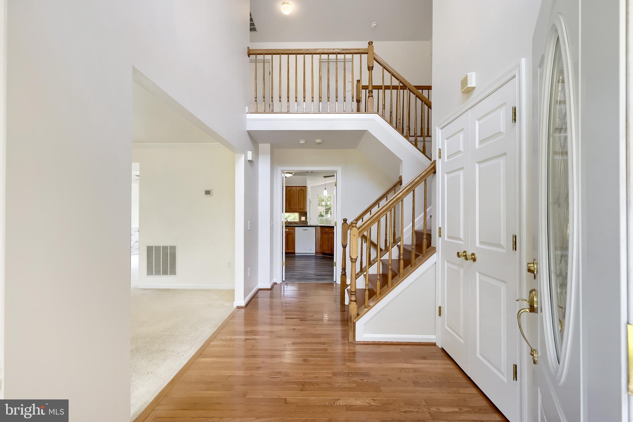 SEVEN OAKS - Residential