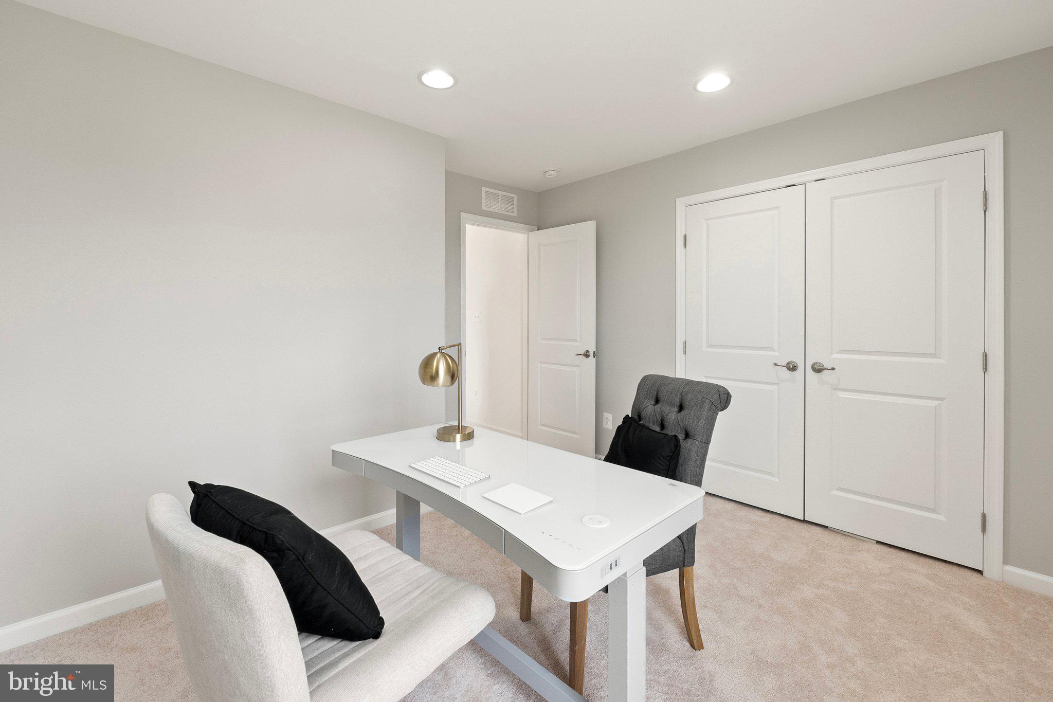 KIRKPATRICK WEST - Residential